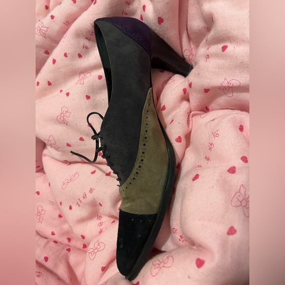 PREVATA LEATHER HEELS - Picture 8 of 8